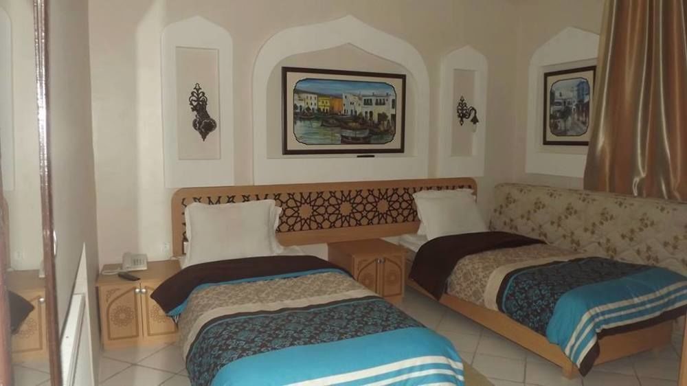 Hotel Saheb Ettabaa Tunisz Kültér fotó