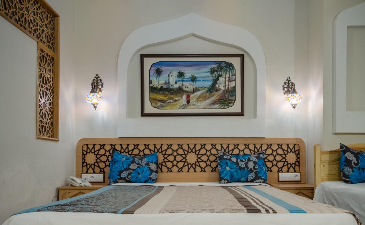 Hotel Saheb Ettabaa Tunisz Kültér fotó