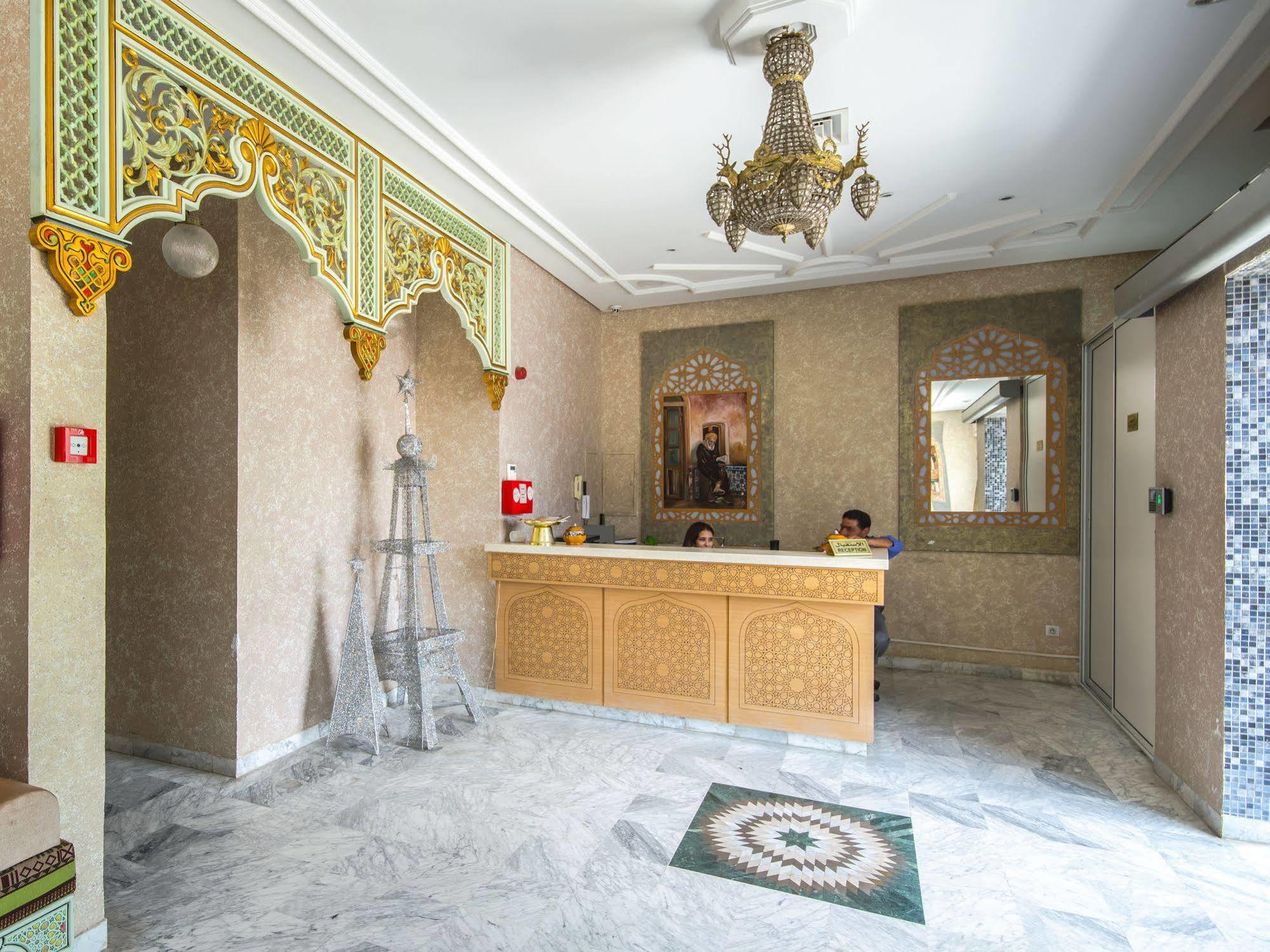 Hotel Saheb Ettabaa Tunisz Kültér fotó