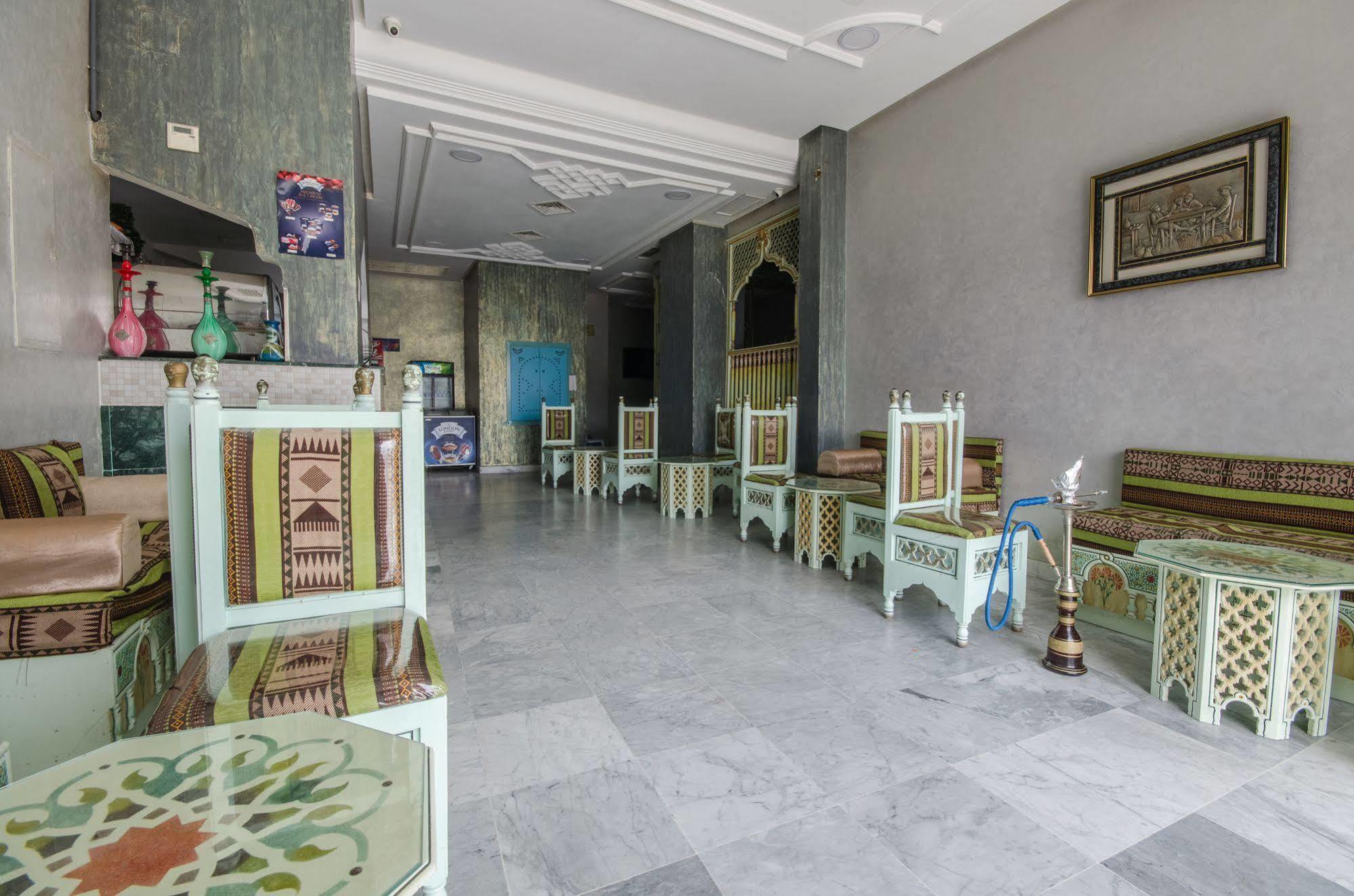 Hotel Saheb Ettabaa Tunisz Kültér fotó